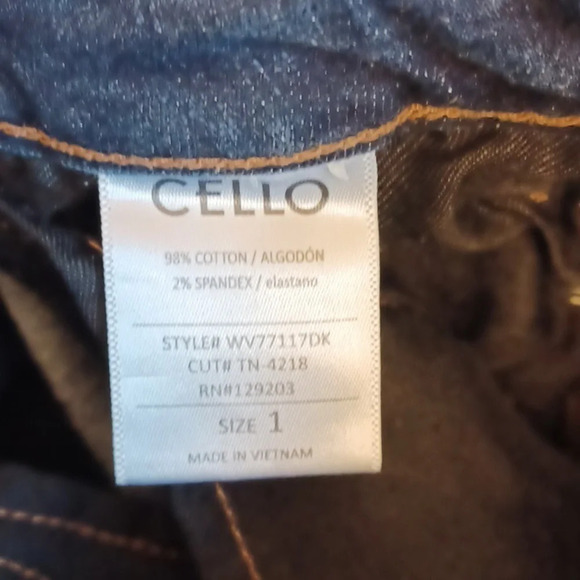Cello jeans with Shark bite hem Cropped Jrs size 1 - Picture 5 of 6